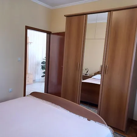 Stana Apartment